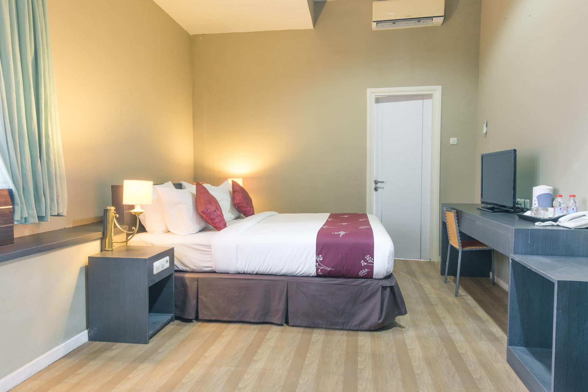 Reddoorz @ Sunset Point Seminyak Ξενοδοχείο Εξωτερικό φωτογραφία