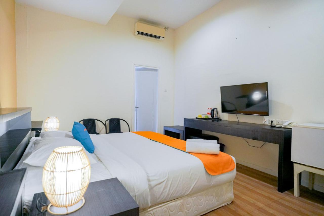 Reddoorz @ Sunset Point Seminyak Ξενοδοχείο Εξωτερικό φωτογραφία