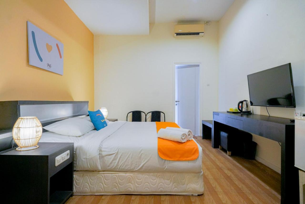 Reddoorz @ Sunset Point Seminyak Ξενοδοχείο Εξωτερικό φωτογραφία