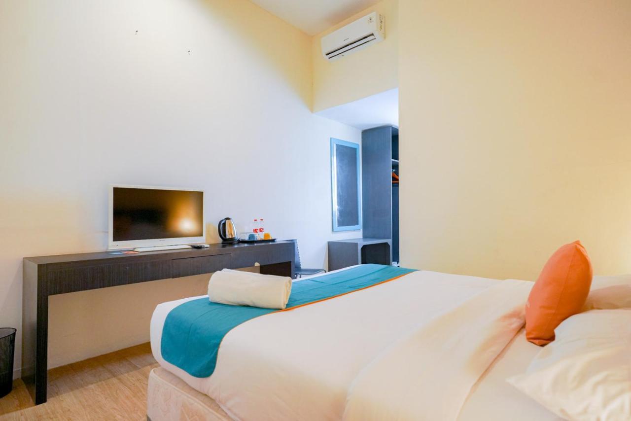 Reddoorz @ Sunset Point Seminyak Ξενοδοχείο Εξωτερικό φωτογραφία