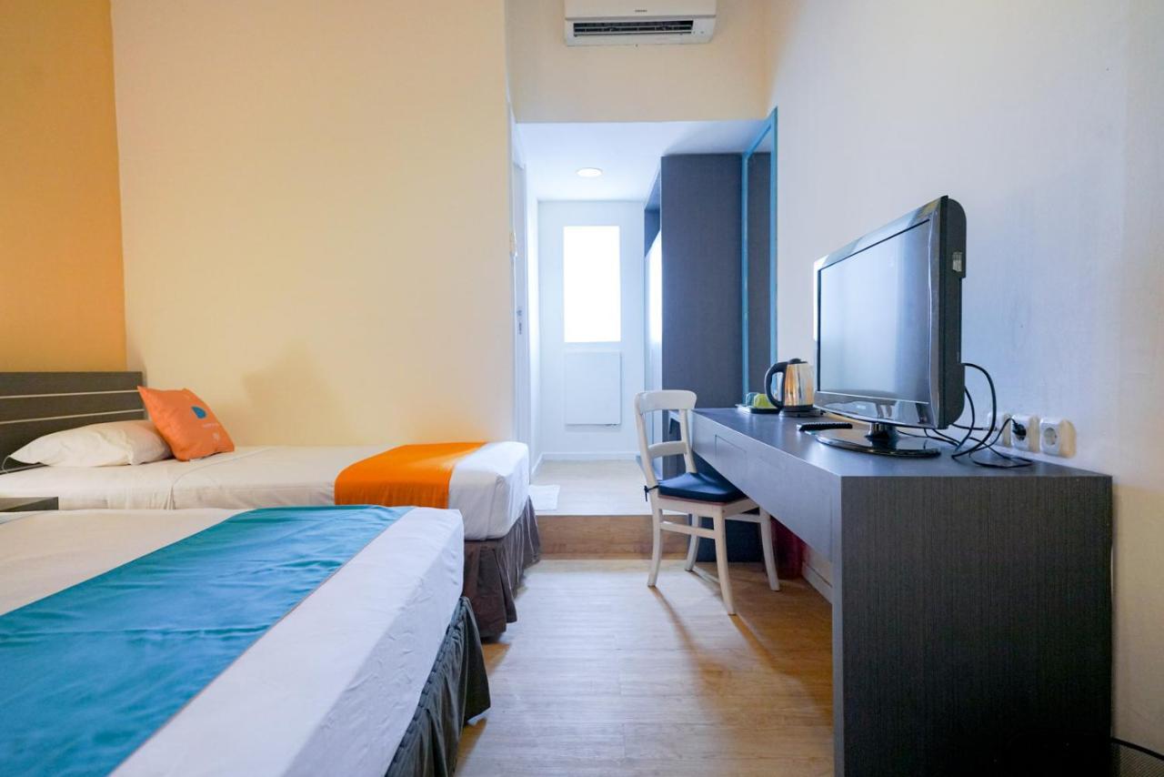 Reddoorz @ Sunset Point Seminyak Ξενοδοχείο Εξωτερικό φωτογραφία