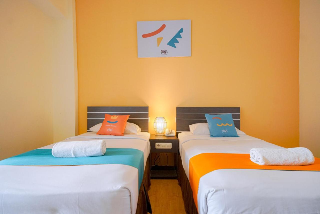 Reddoorz @ Sunset Point Seminyak Ξενοδοχείο Εξωτερικό φωτογραφία