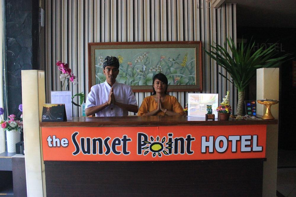Reddoorz @ Sunset Point Seminyak Ξενοδοχείο Εξωτερικό φωτογραφία