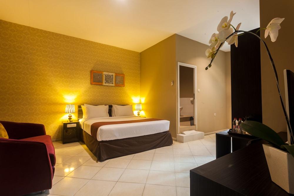 Reddoorz @ Sunset Point Seminyak Ξενοδοχείο Εξωτερικό φωτογραφία