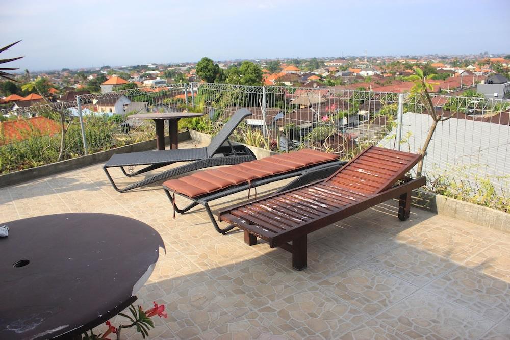 Reddoorz @ Sunset Point Seminyak Ξενοδοχείο Εξωτερικό φωτογραφία