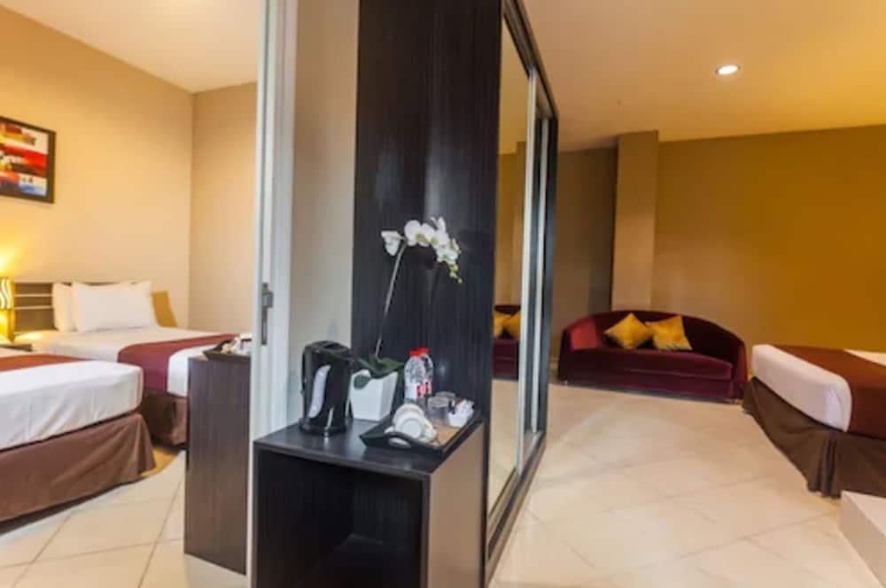 Reddoorz @ Sunset Point Seminyak Ξενοδοχείο Εξωτερικό φωτογραφία