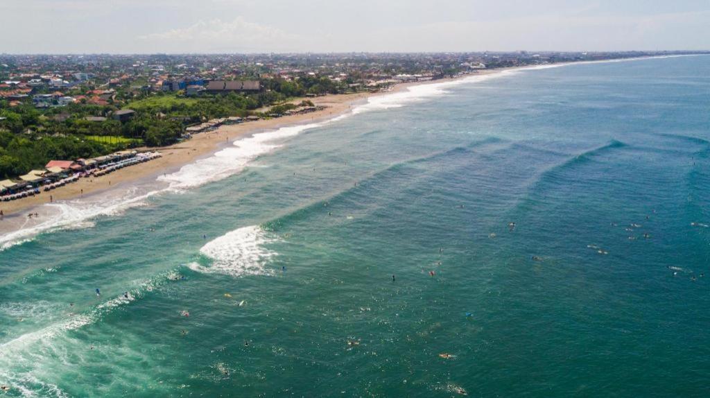 Reddoorz @ Sunset Point Seminyak Ξενοδοχείο Εξωτερικό φωτογραφία